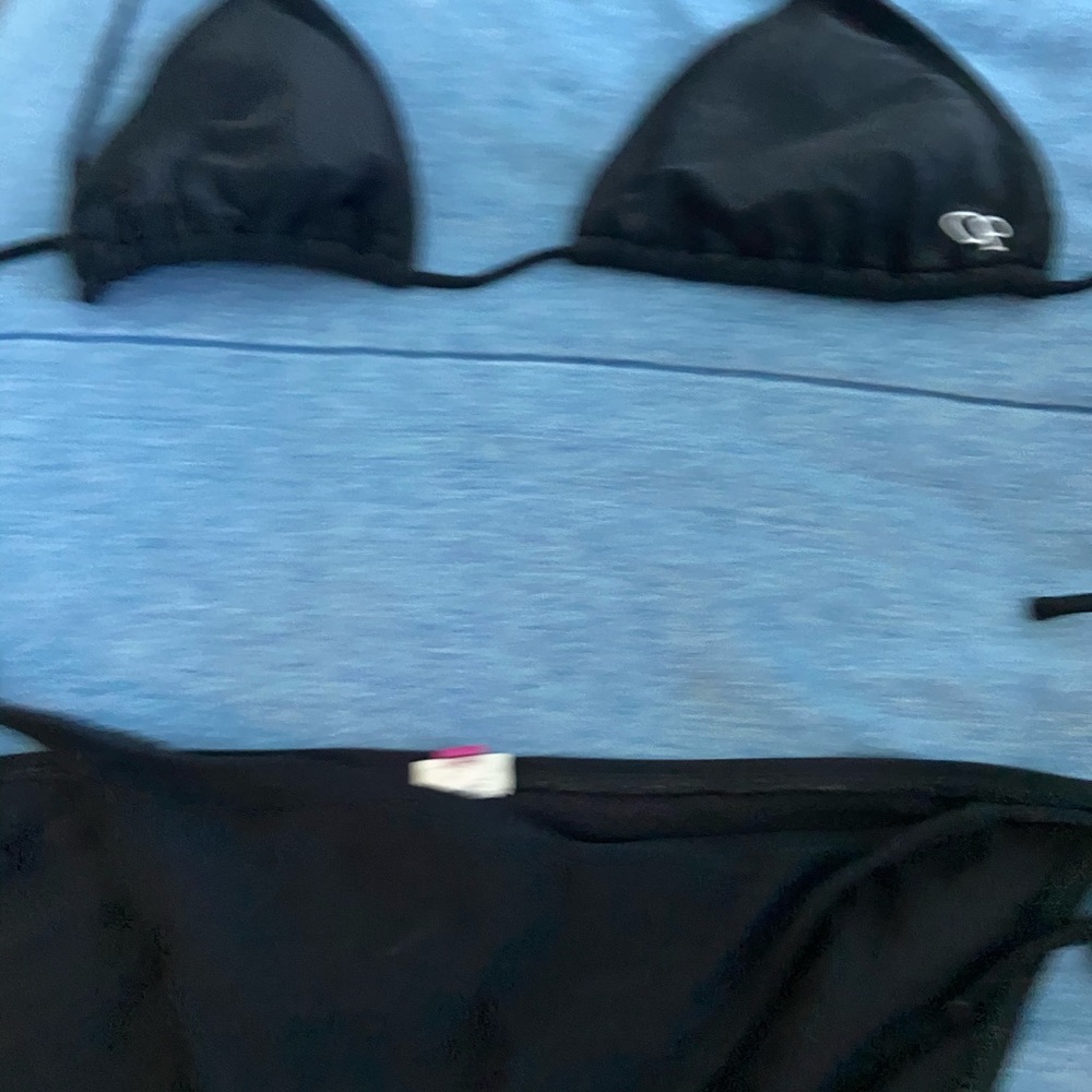 Black bikini set
